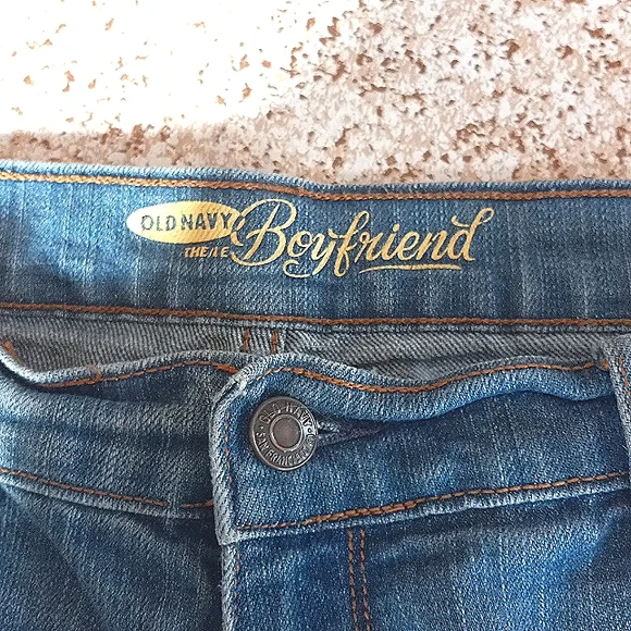 Jean shorts size 6 - Picture 2 of 4